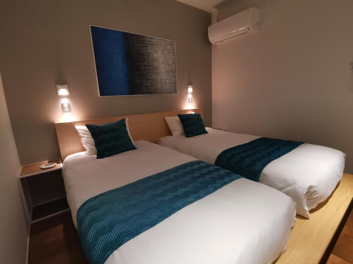 Shhotel 1フロア貸切り 広々2ldk Apartment Naha